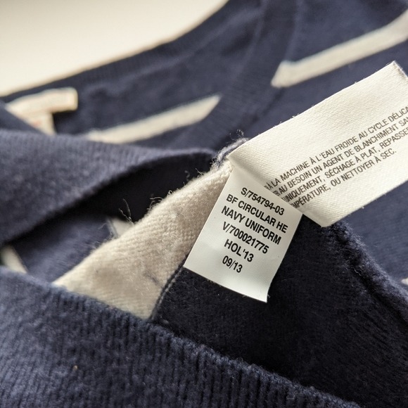 GAP Boyfriend Circular Hem Striped Sweater, XS - Picture 3 of 6